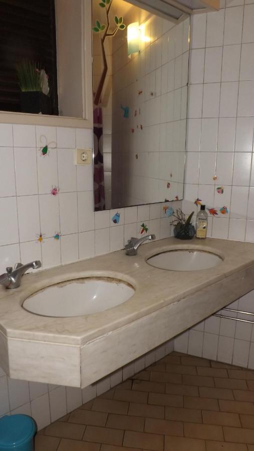 City Drops Hostel Batalhaprivate Room Porto Exterior photo